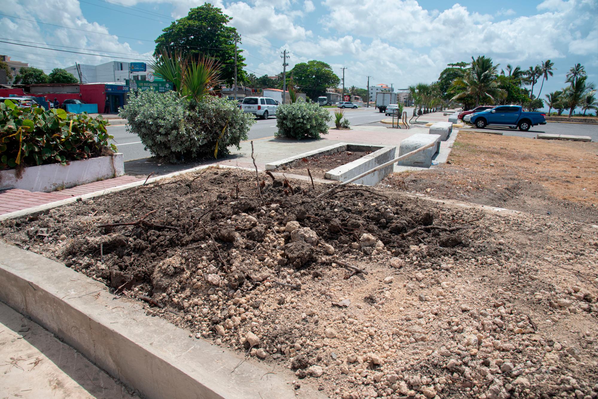 Falta terminar la parte del paisajismo.