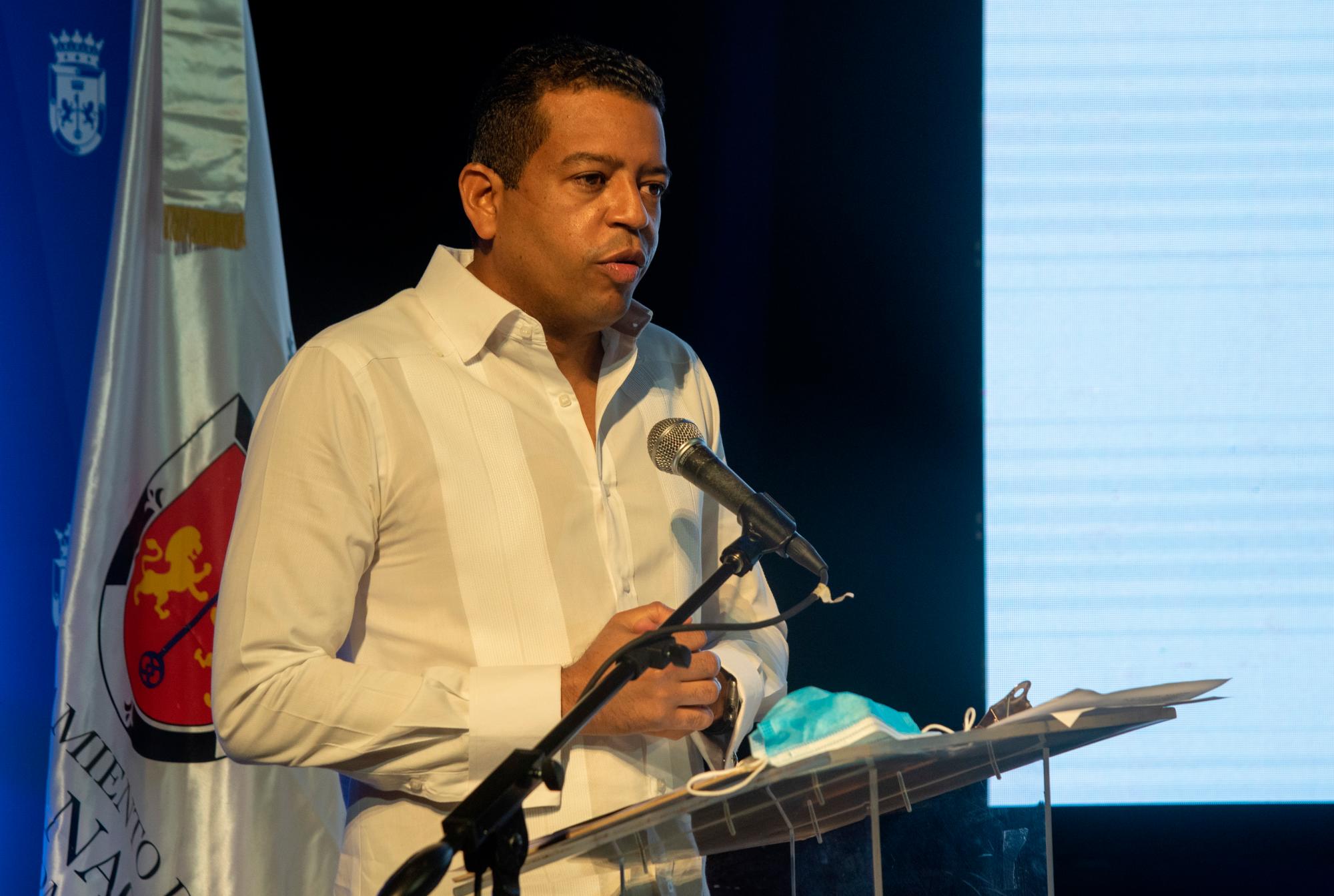 Stalin Alcántara, vicealcalde.