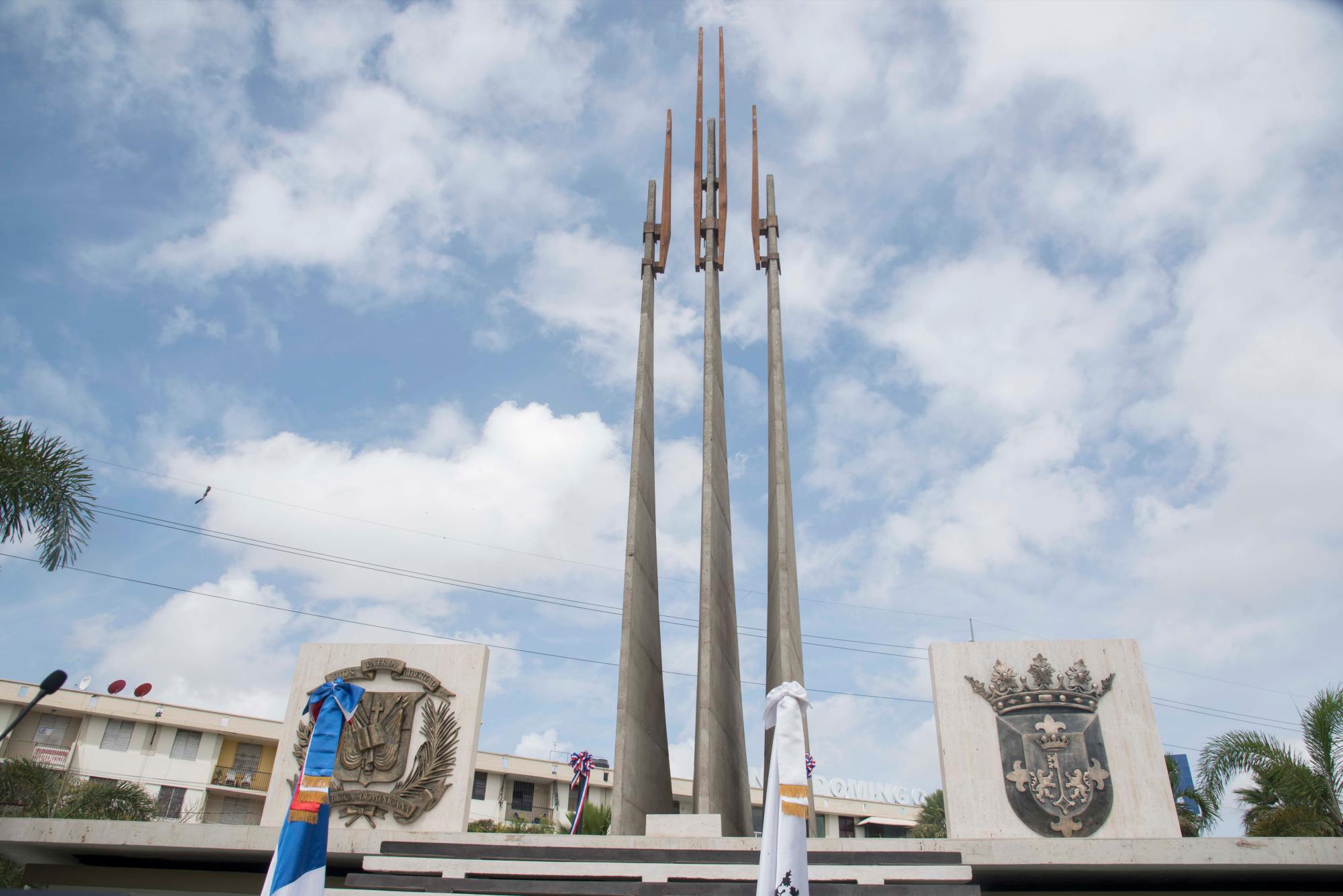 Monumento Plazoleta La Trinitaria.