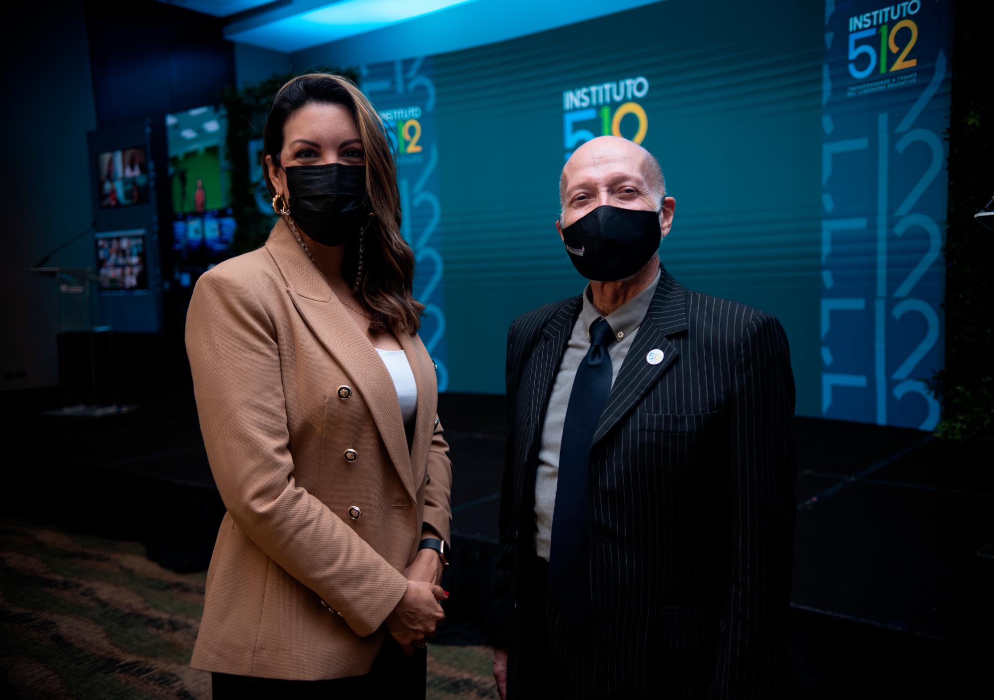 Elisa Tactuk y Eduardo Villanueva.