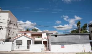 Perrito sufre "maltrato" por abandono de familiares en Arroyo Hondo