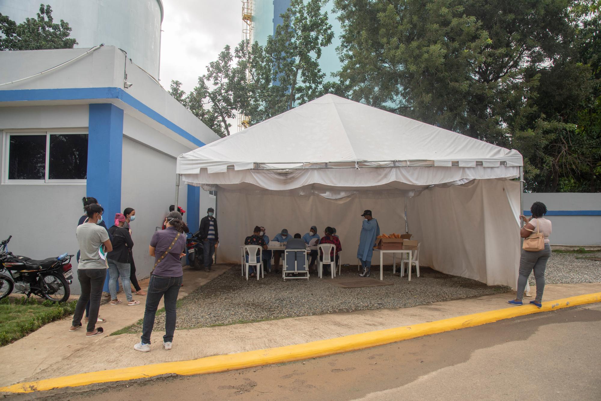 Toma de muestras del hospital Moscoso Puello.