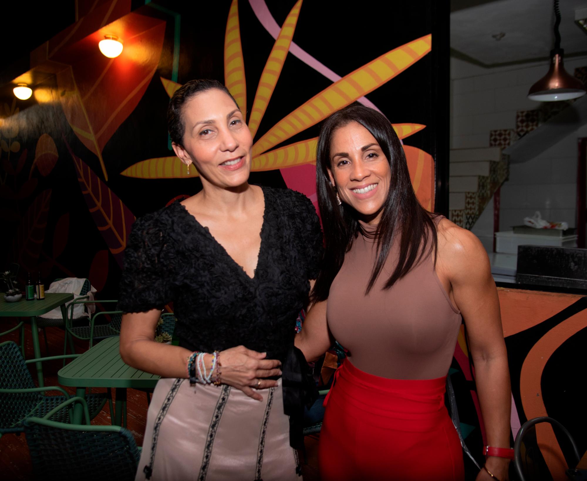 Piroschka Bonilla y Giovanna de León.  