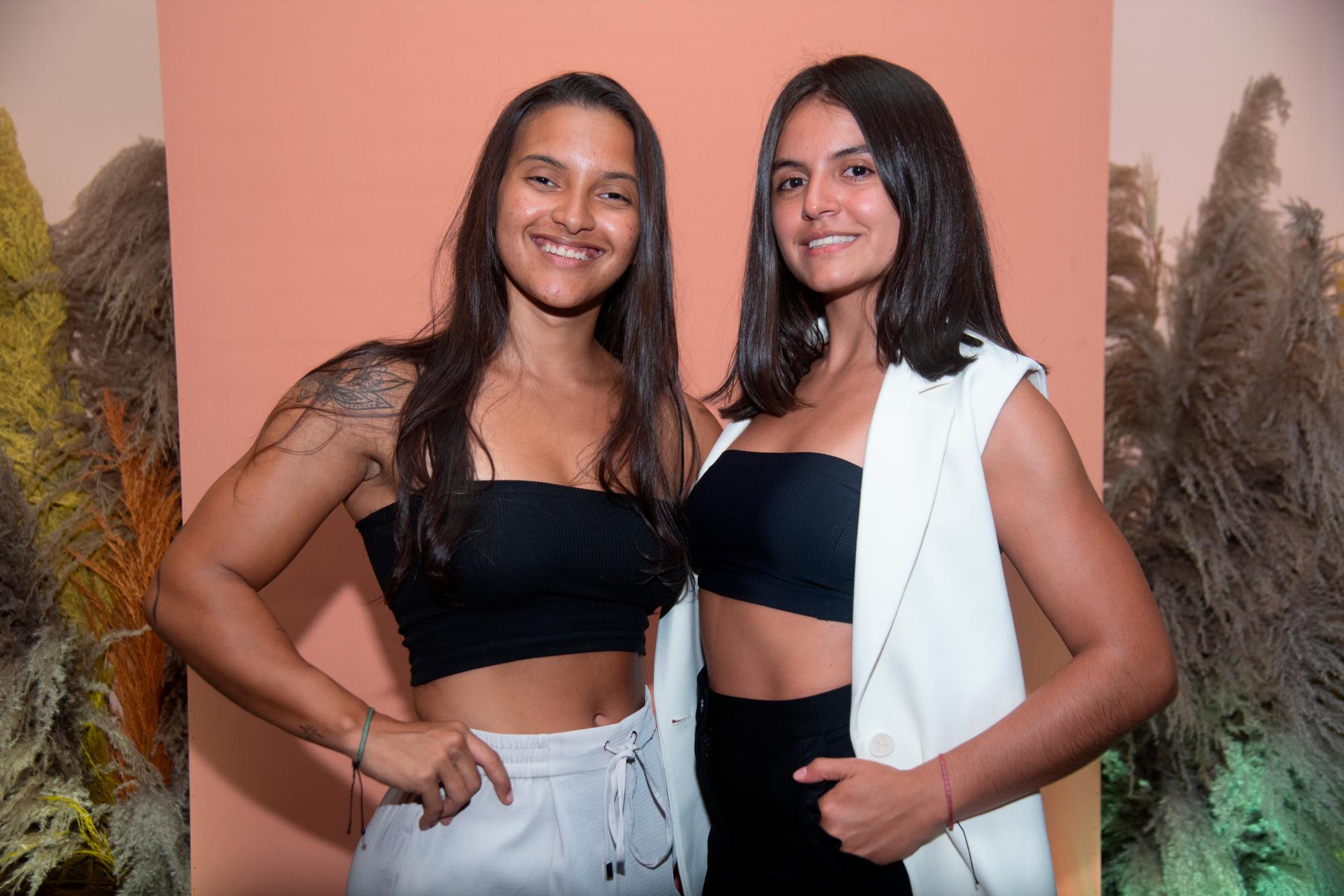 Leah Martínez y  María Paula Garzon.