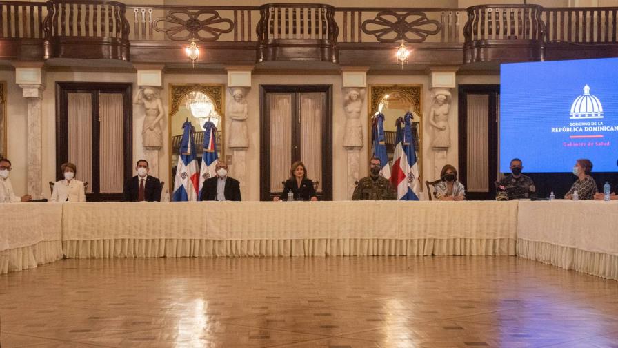 Gabinete de Salud emitirá protocolo para bares y restaurantes;  certificarán locales