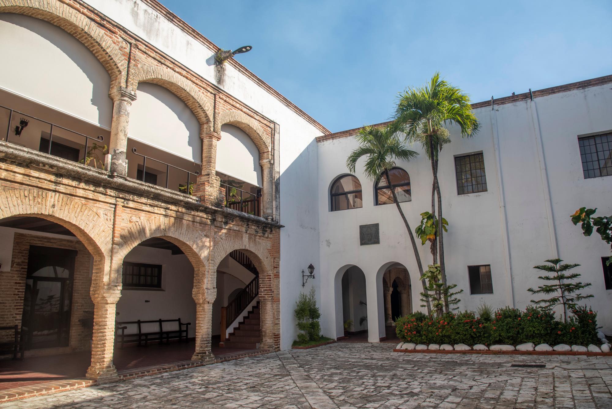 Sede la Arquidiócesis de Santo Domingo.