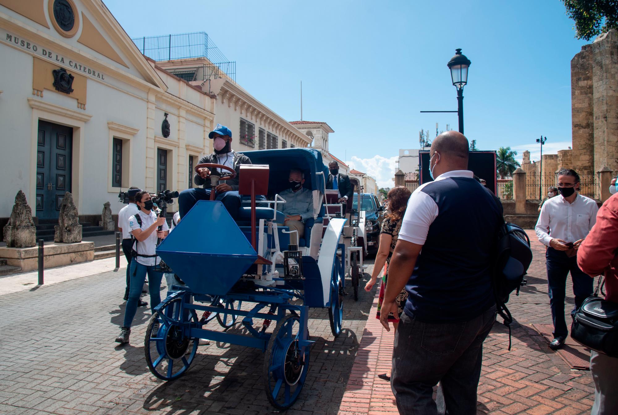 Los turistas demandan el servicio en coche.