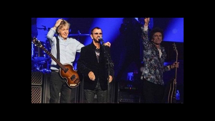 Ringo Starr aparece por sorpresa en un concierto de Paul McCartney en Londres