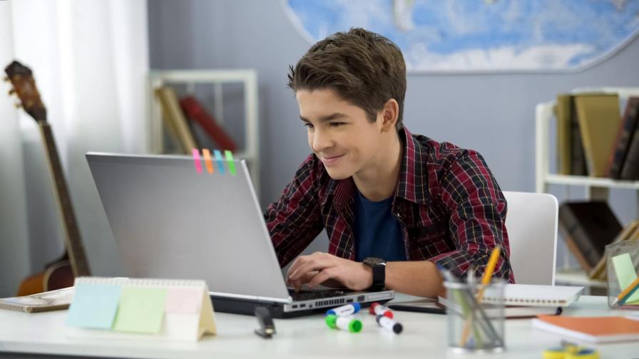 Conoce “MetaCamp Lite”, un espacio de socialización virtual dirigido a adolescentes