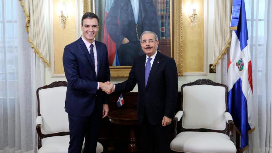 Presidente Medina felicita a Pedro Sánchez por su elección