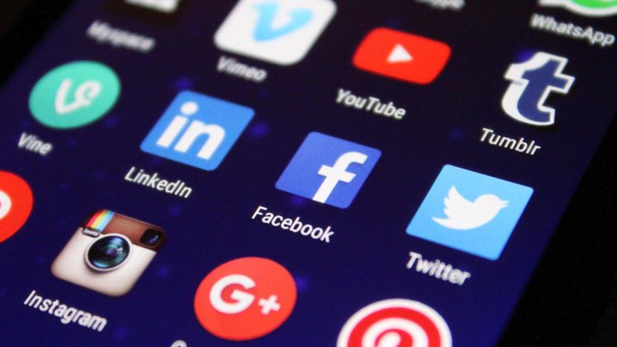 Las redes sociales cuentan con 4,000 millones de usuarios en el mundo, según informe
