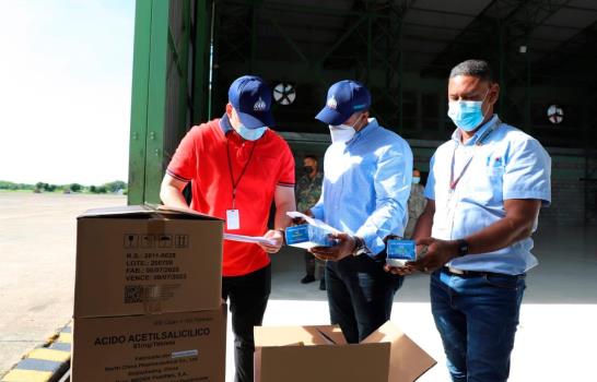 Gobierno dominicano embarca hacia Haití 17,000 libras de medicamentos 