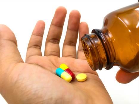 Sector farmacéutico favorece ley para erradicar comercio ilícito