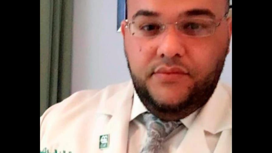 Aplazan medida de coerción contra joven acusado de matar un médico en Santiago Aplazan medida de coerción contra joven acusado de matar un médico en Santiago