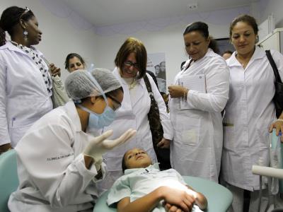 Bahamas y EE. UU. discutirán tema médicos cubanos