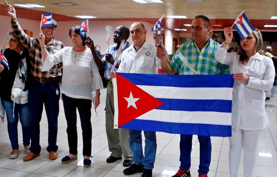 Médicos cubanos en Latinoamérica: ¿solidaridad o intromisión?
