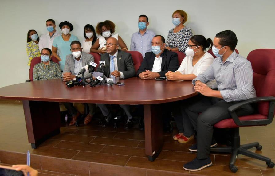 Médicos denuncian irregularidades en cuatro hospitales del Gran Santo Domingo 