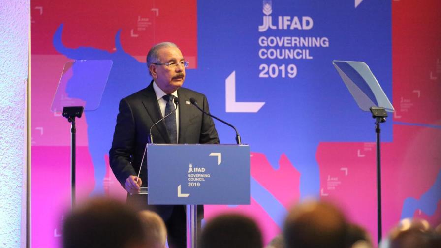 Presidente Medina regresa hoy por aeropuerto Las Américas