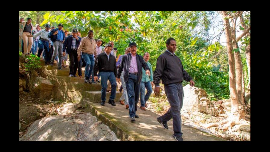 Ya suman 276 Visitas sorpresa  realizadas por el presidente Danilo Medina  