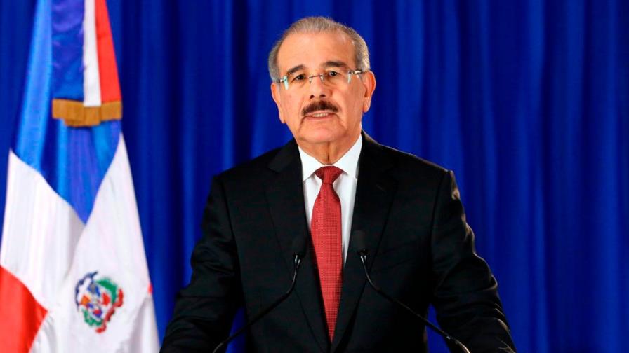 Danilo Medina envía mensaje de felicitación a los padres en su día
