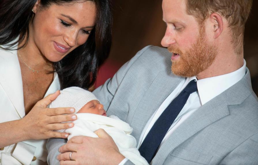 Los duques de Sussex bautizarán al bebé Archie este sábado