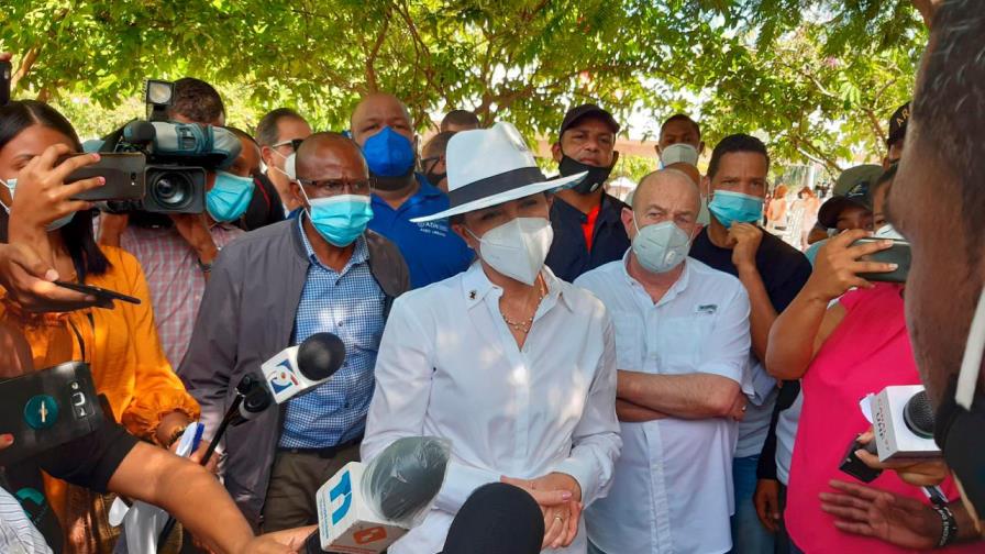 Alcaldes buscan solución al mercado de La Pulga