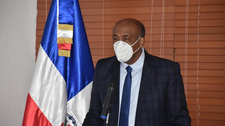 Ministro aclara no se eliminará la Cdeee; solo se reducirá a una “mínima expresión” Ministro aclara no se eliminará la Cdeee; solo se reducirá a una “mínima expresión”