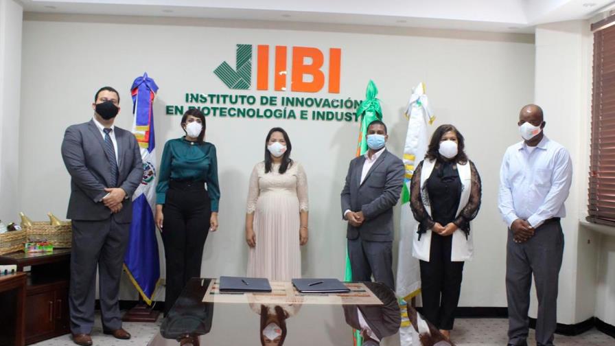 Energía y Mina entrega al IIBI equipos para determinar autenticidad de alimentos 