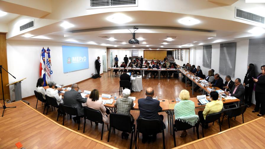 El Ministerio de Planificación presentó los planes prioritarios de desarrollo El Ministerio de Planificación presentó los planes prioritarios de desarrollo