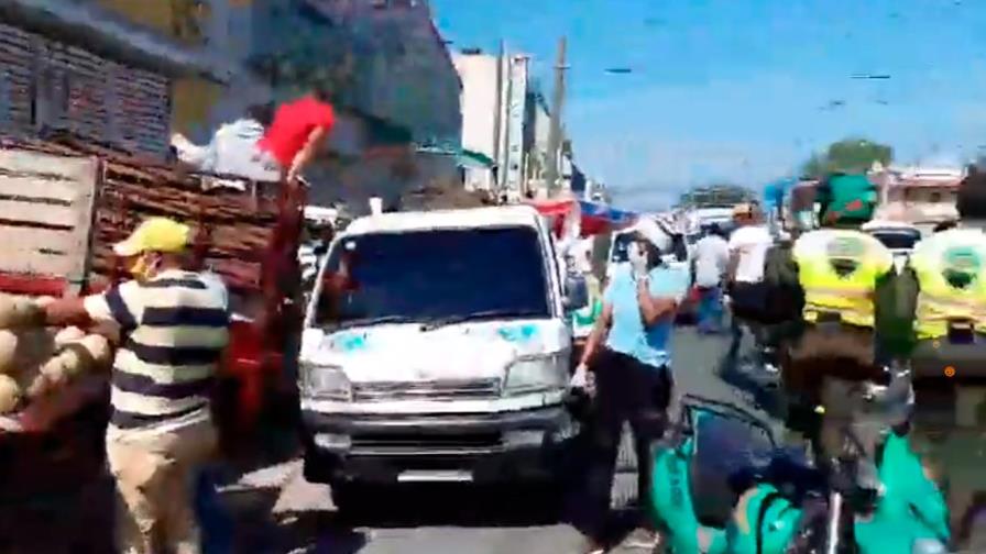 Comerciantes del mercado de la Duarte  cambian de escenario para vender sus productos