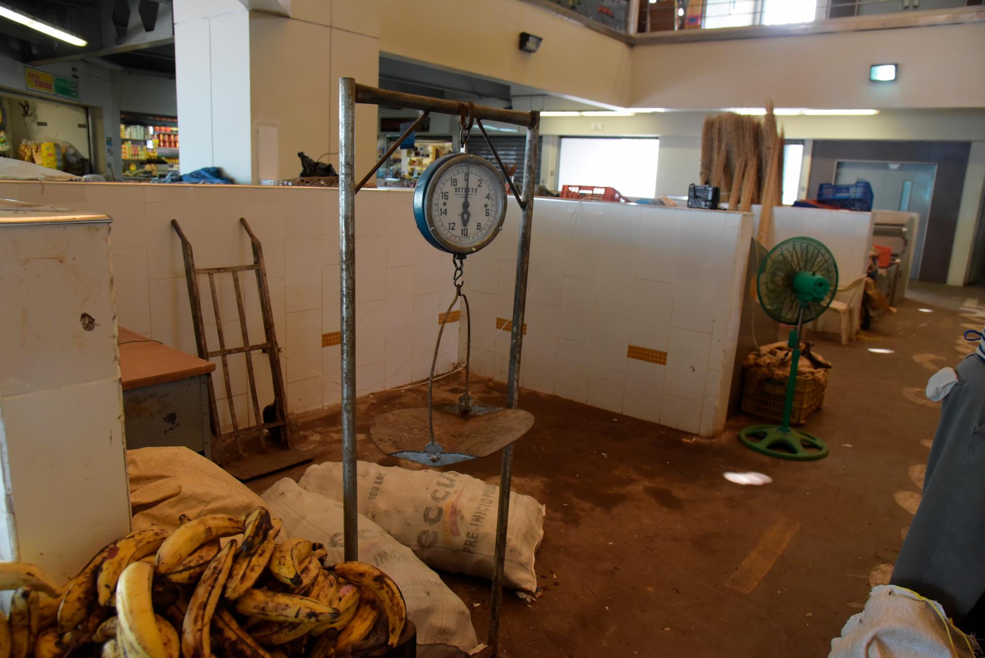 El mercado no recibe la cantidad de gente esperada(José Justo Féliz)