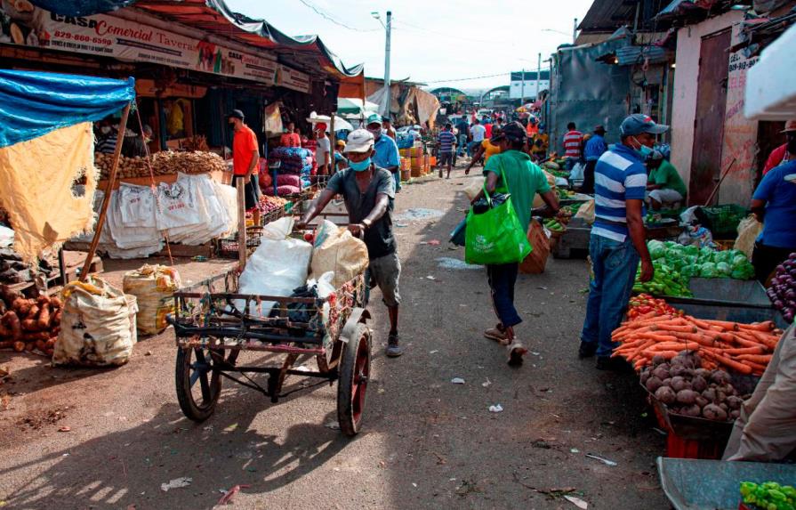 El 21.54 % de hogares dominicanos redujo cantidad de comidas al día por la pandemia 