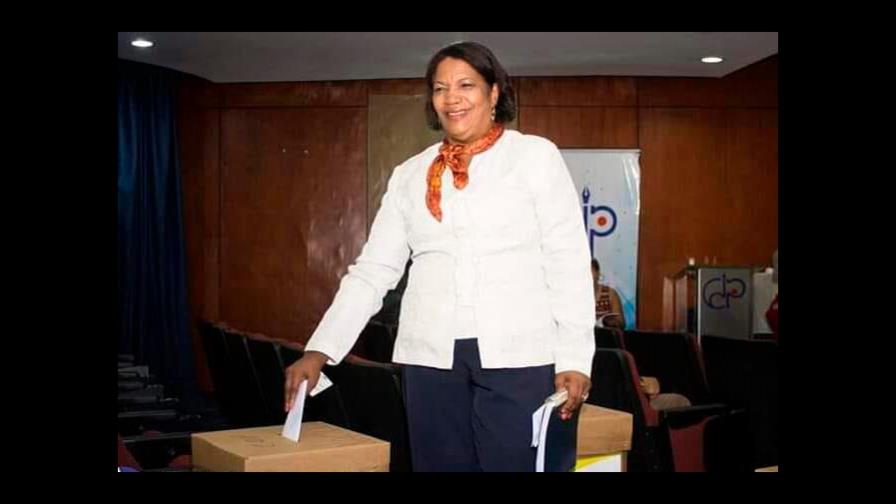 Presidenta del Colegio Dominicano de Periodistas ingresada por COVID-19 en el Ramón de Lara