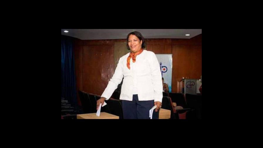 Presidenta Colegio Dominicano de Periodistas presenta mejoría tras ser ingresada a hospital por COVID-19
