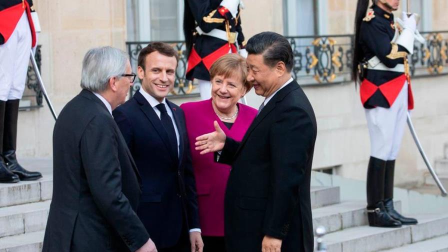 Merkel y Macron abordan con Xi la situación de las relaciones UE-China