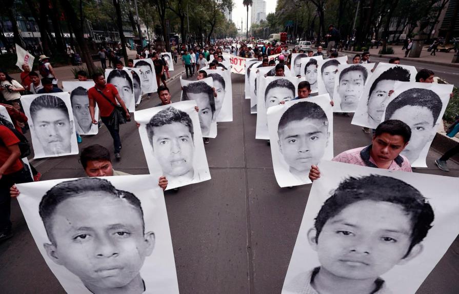 Identifican al tercero de 43 estudiantes mexicanos desaparecidos en 2014