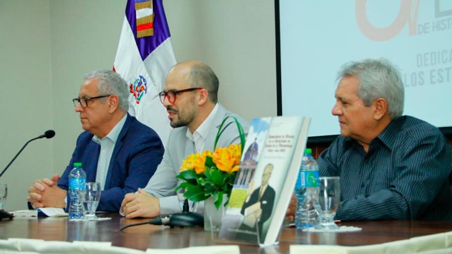 Publican  documentos históricos de la presidencia de Juan Bosch