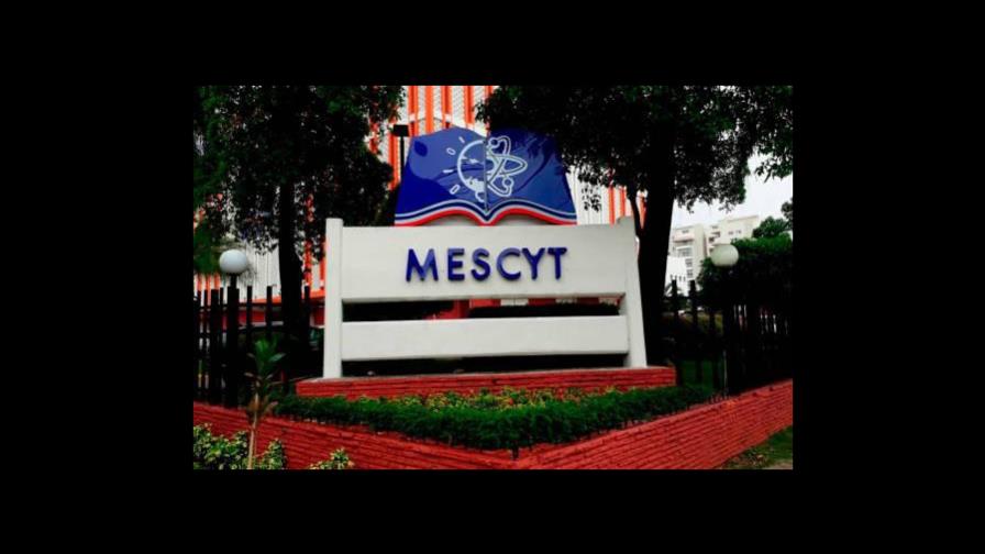 Mescyt confirma suspensión de inglés por inmersión por COVID-19