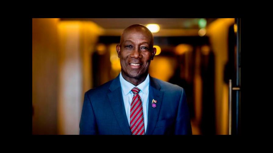 Hospitalizado el primer ministro de Trinidad y Tobago