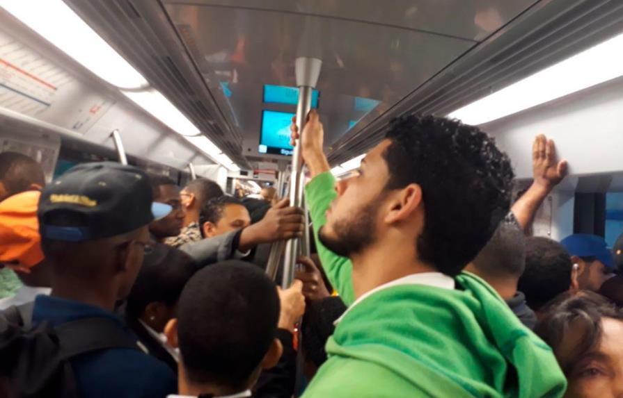 Lo que no se puede hacer en el Metro y Teleférico de Santo Domingo 