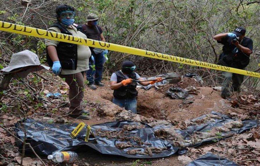 Localizan 86 bolsas con restos humanos en México