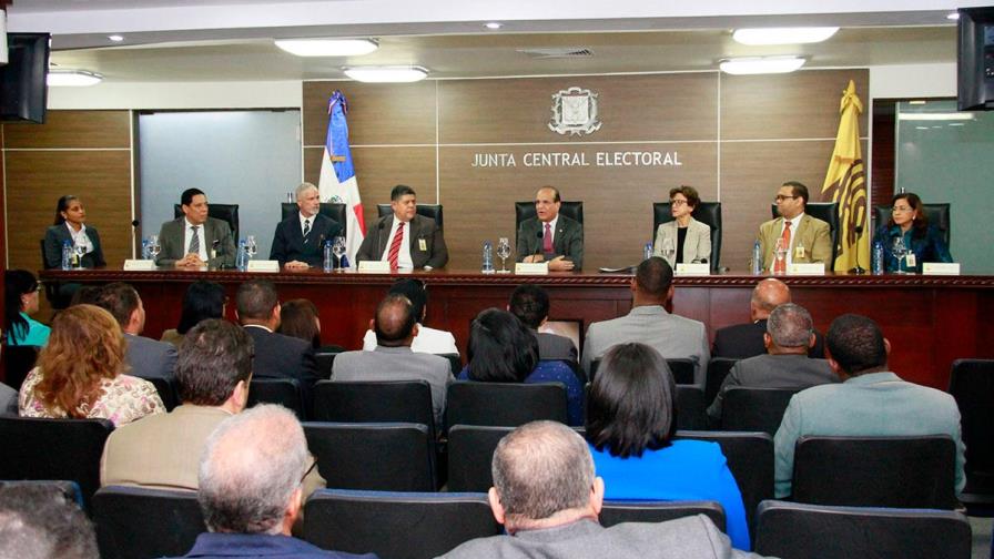 Junta pospone pronunciarse sobre inscripción de la candidatura presidencial de Leonel