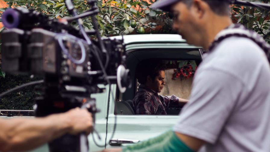 Distribuidora estadounidense adquiere película dominicana “La Familia Reyna” Distribuidora estadounidense adquiere película dominicana “La Familia Reyna”