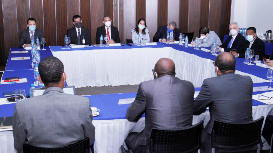 Indotel y Conatel de Haití retoman trabajos para buscar soluciones interferencias en la frontera 
