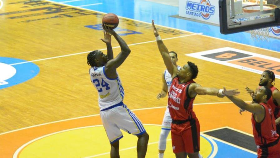 Leones vencen a los Metros y toman delantera serie semifinal A de la LNB