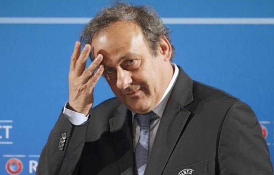 Michel Platini ataca la cartera de la UEFA