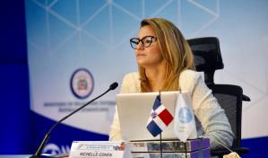 Nueva embajadora en Canadá refuta campaña negativa