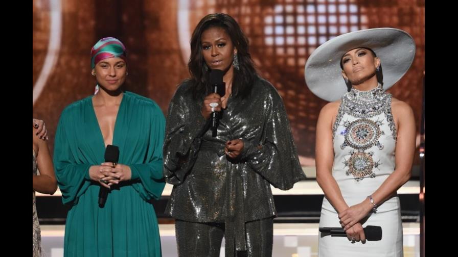 Michelle Obama lanza en los Grammy mensaje por empoderamiento de las mujeres