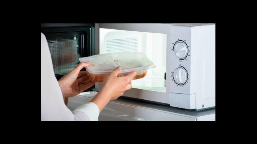 Mitos sobre la cocción en microondas Mitos sobre la cocción en microondas