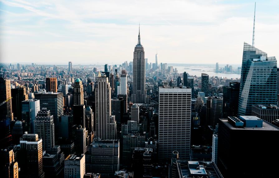 Los alquileres en Nueva York siguen desplomándose tras un año de pandemia